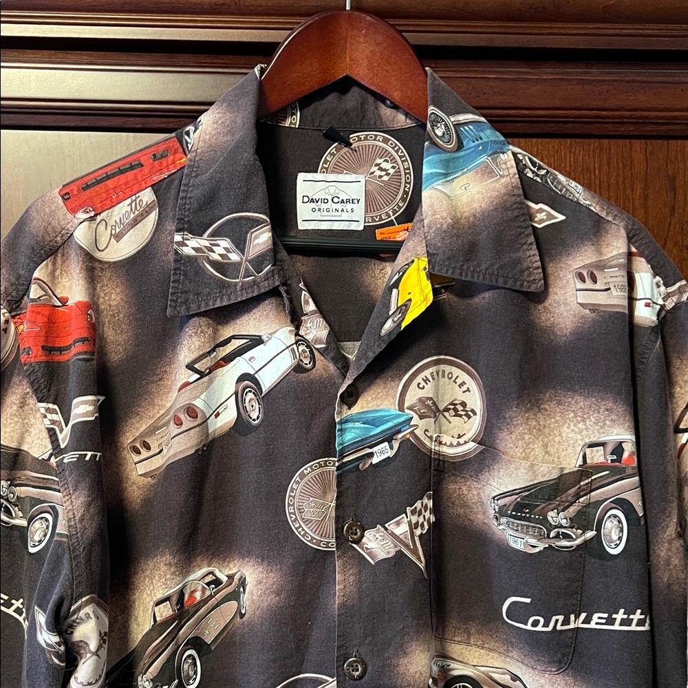 Vintage look David Carey Originals Corvette Button Down Hawaiian styled Shirt!